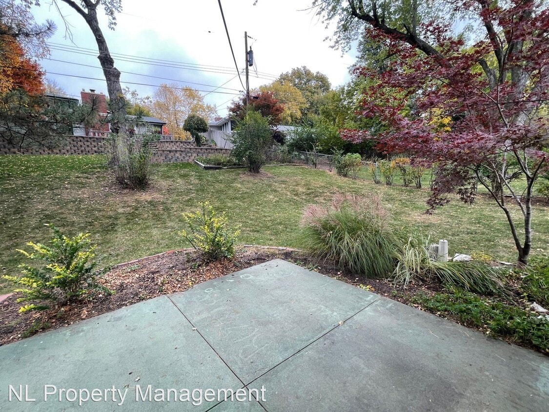 Primary Photo - 3 br, 1.5 bath House - 9232 Dorcas Street