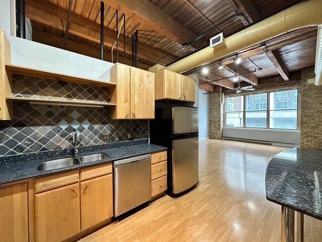 Building Photo - 540 N Lake Shore Dr