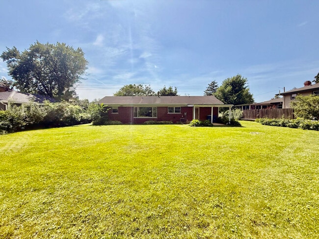 Building Photo - 4707 Fairview Ave