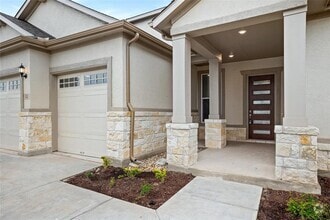 Building Photo - 513 Barnhill Lp