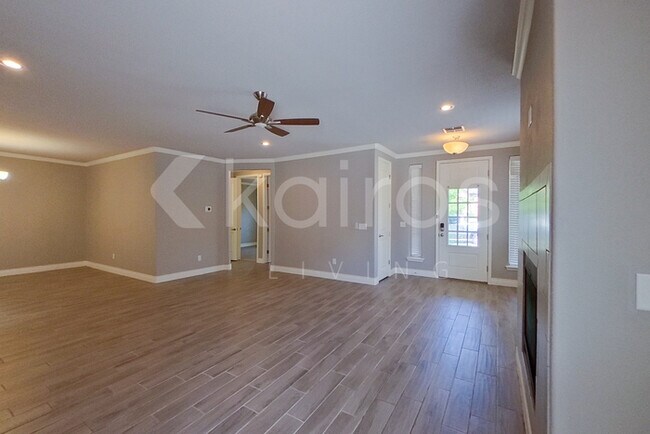Foto del edificio - 7405 Nick St