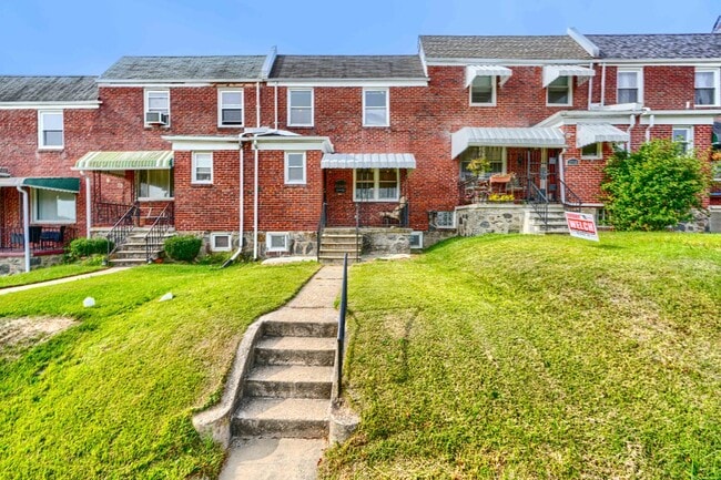 Foto del edificio - 2716 N Longwood St