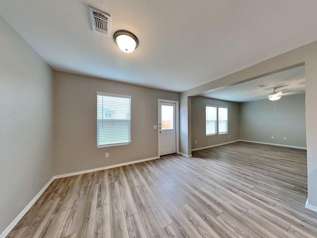 Building Photo - 2018 Pleasant Knl