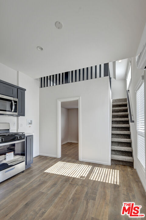 Foto del edificio - 17650 Grand Ave