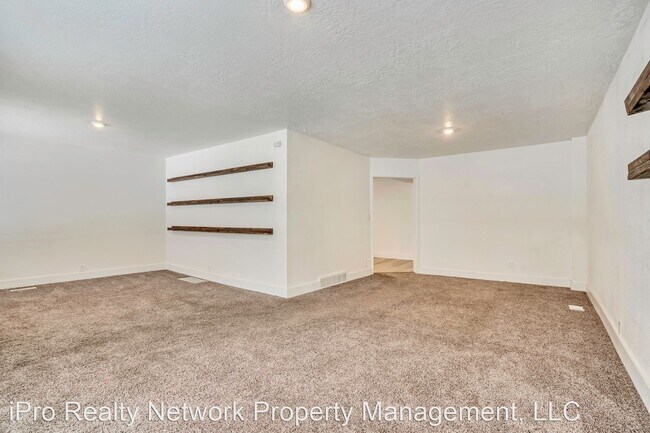 Foto del edificio - 4 br, 2 bath House - 2153 Jackson Avenue