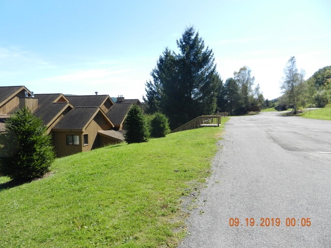 Building Photo - 5915 US-219