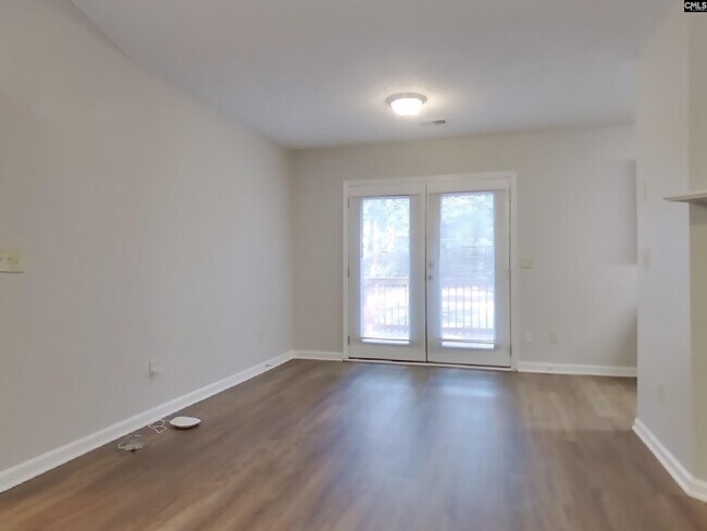 Foto del edificio - 14 Iron Spot Cir