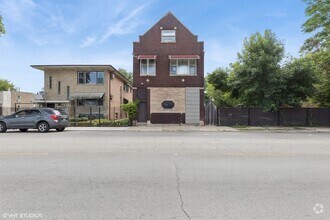 Building Photo - 5145 S Racine Ave