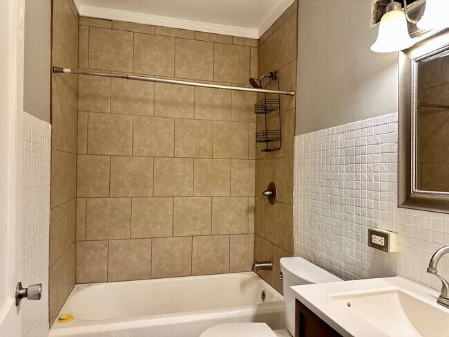 Foto del edificio - 4421 23rd Ave