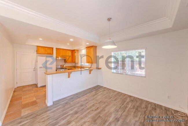 Building Photo - 1360 S White Ave