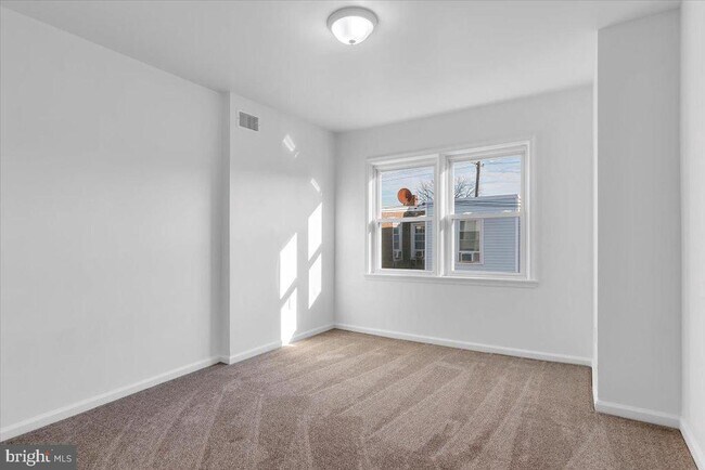 Building Photo - 4245 Frost St