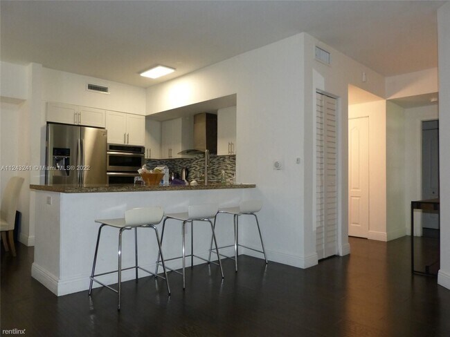 Foto del edificio - 3 br, 2 bath Condo - 19601 E Country Club ...