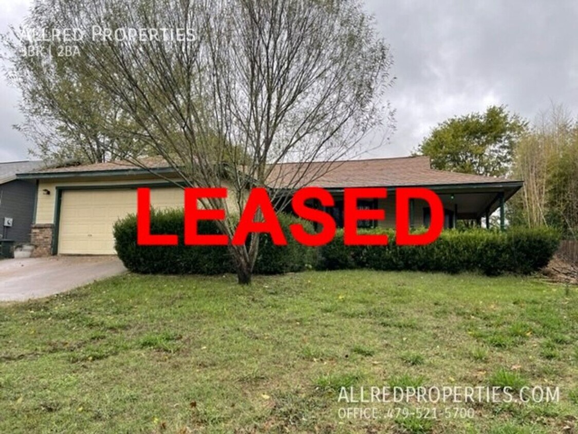 Primary Photo - Located off Wedinton Dr! 3 Bedroom 2 Bathr...