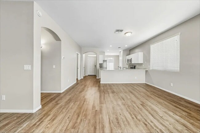 Building Photo - 6912 S 37th Glen