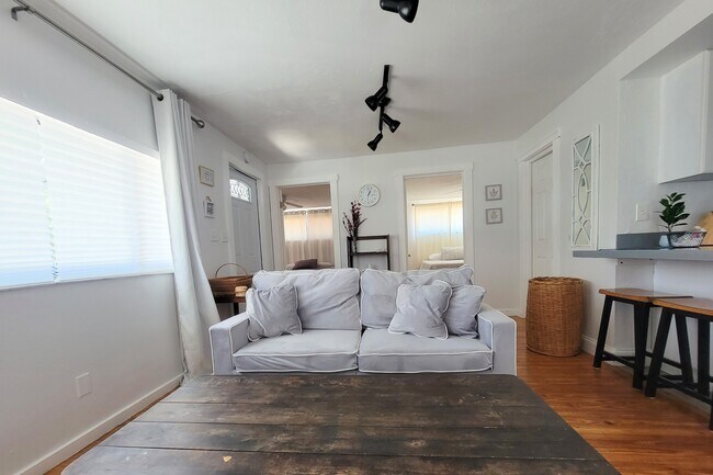 Foto del edificio - 611 9th Ave N