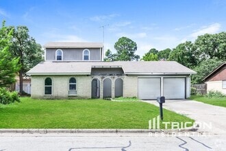 Building Photo - 5108 Bonneville Dr