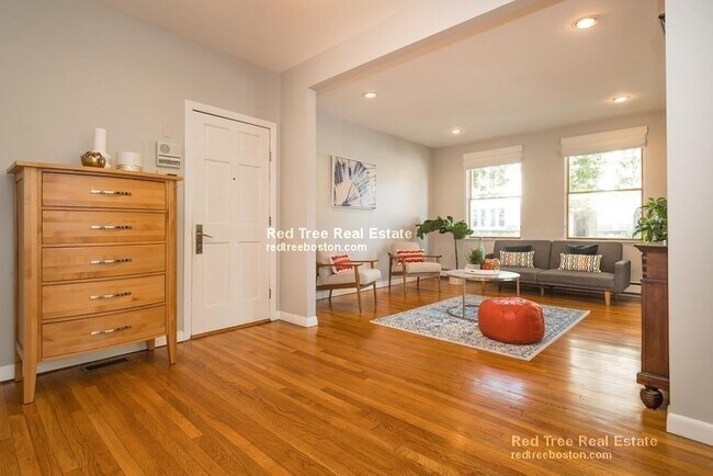 Foto del edificio - 327 Saint Paul St