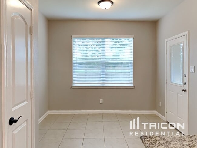 Building Photo - 8859 Oval Glass Street Conroe TX