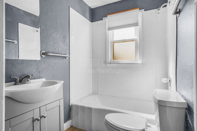 Foto del edificio - 1443 S 32nd St