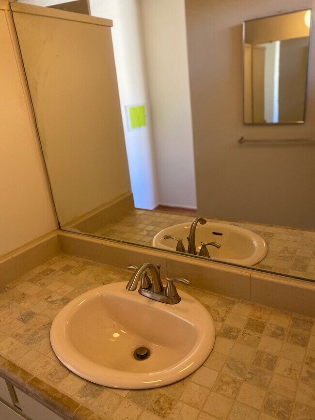 Building Photo - 133 S Chevy Chase Dr