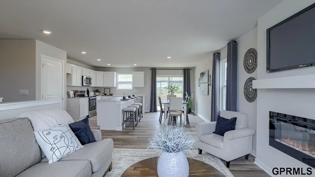 Building Photo - 8824 S 185th St