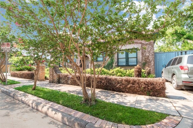 Foto del edificio - 1001 Bomar St