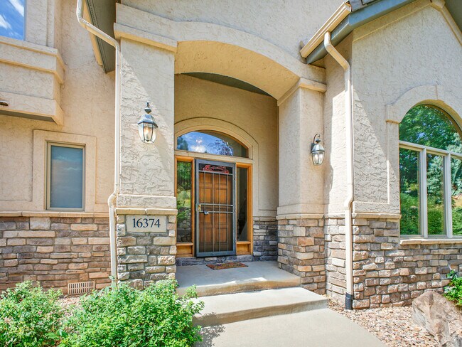 Photo - 16374 Sandstone Dr House