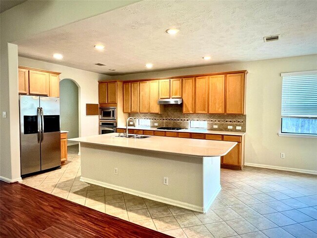 Foto del edificio - 6718 Glenkirk Pl