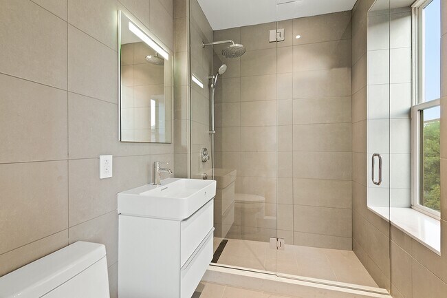 Foto del edificio - 1274 5th Ave