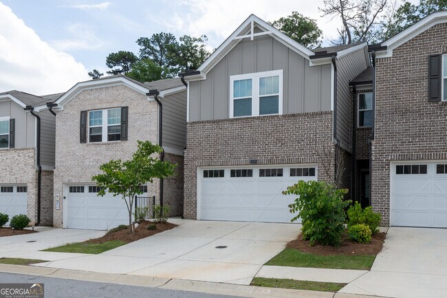 Building Photo - 1585 Villageside Ct