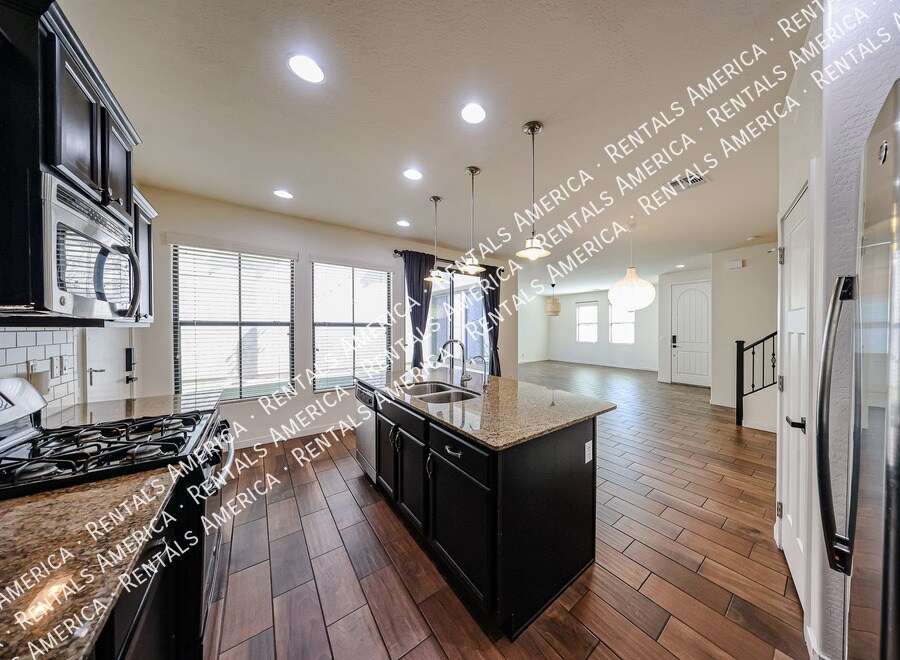 Foto principal - 10428 E Nopal Ave