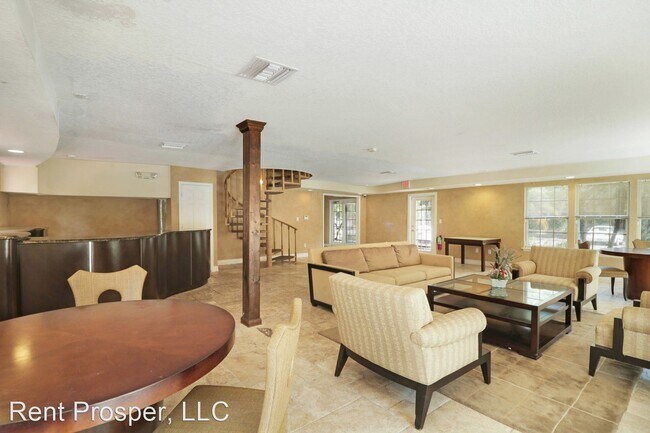 Foto del edificio - 3 br, 2 bath House - 4042 Versailles Dr #C