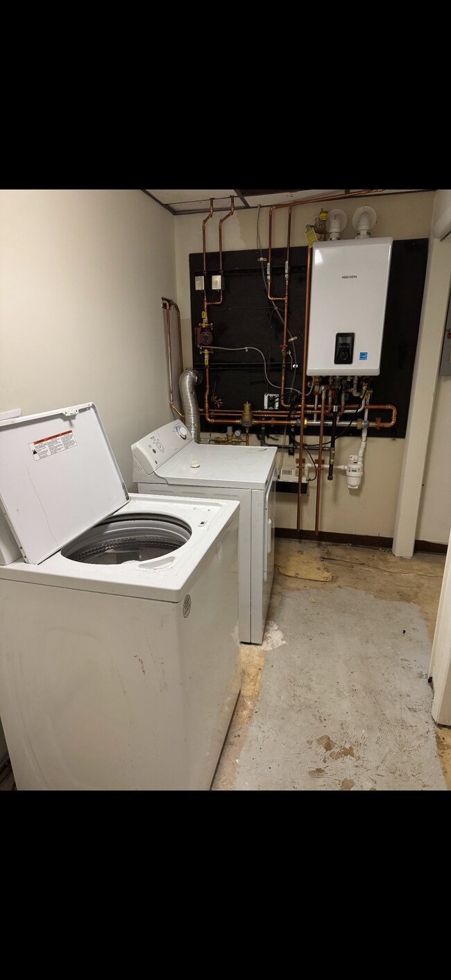 Foto del edificio - 477 Bodnick St