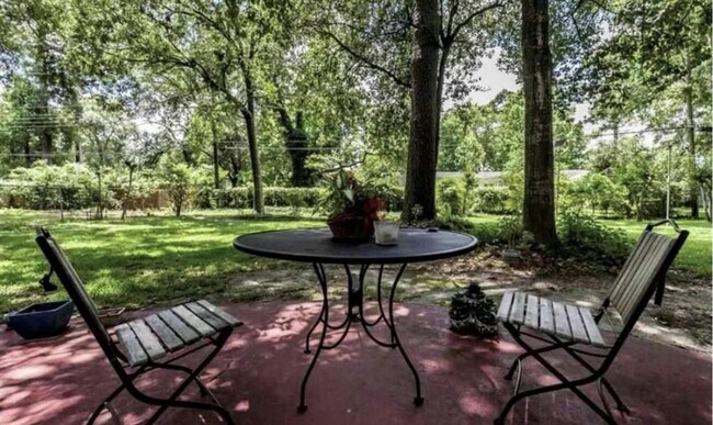 Foto del edificio - 2265 Shady Ln
