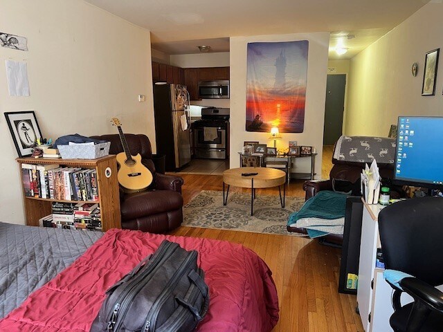 303-Living Area - Greenview Apartments