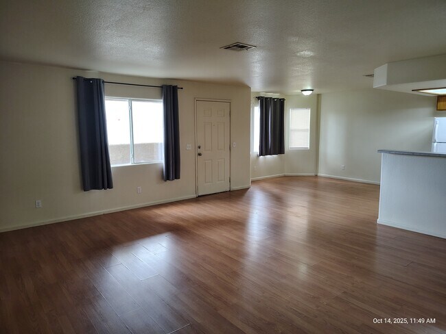 Foto del edificio - 6552 Wilma Ave