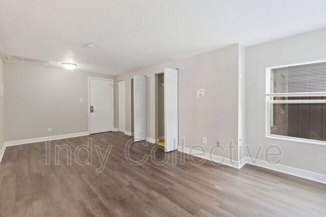 Building Photo - 3609 Balsam Ave