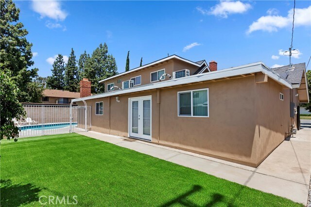 Foto principal - 211 E Lurelane St