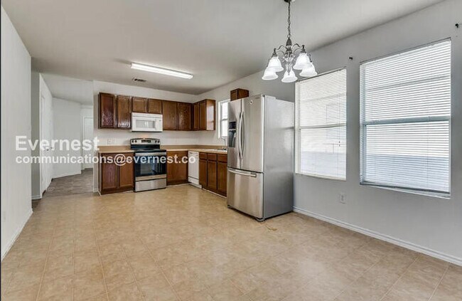 Foto del edificio - 5636 Liberton Ln