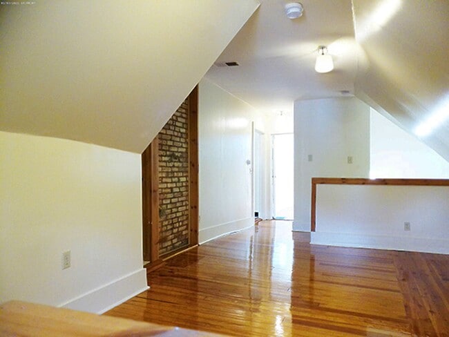 Building Photo - 117 Concord Pl