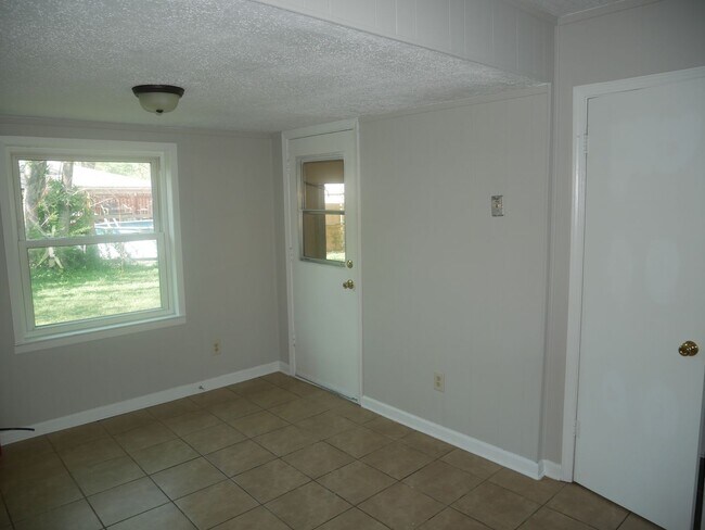Foto del edificio - ****JUST REDUCED****2725 Camelot Cove Horn...