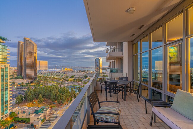 Foto del edificio - 550 Front St