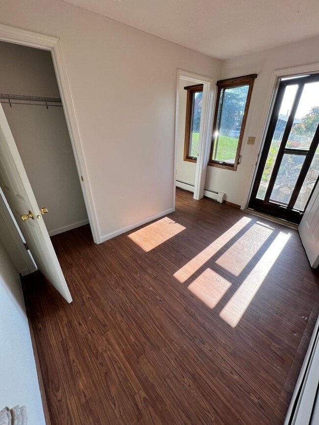 Foto del edificio - 123 E Ninth St