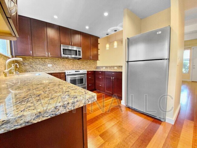 Building Photo - 1437 Hunakai St