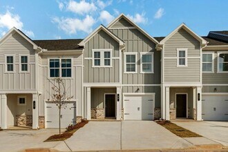 Building Photo - 513 Kirkland Rd