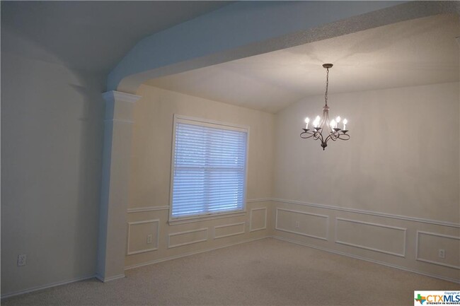 Building Photo - 109 Snake Dance Dr