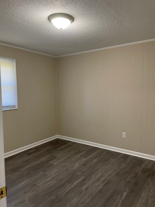 17 Berkley Ave Unit 3, Granite Falls, NC 28630 Apartments in Granite