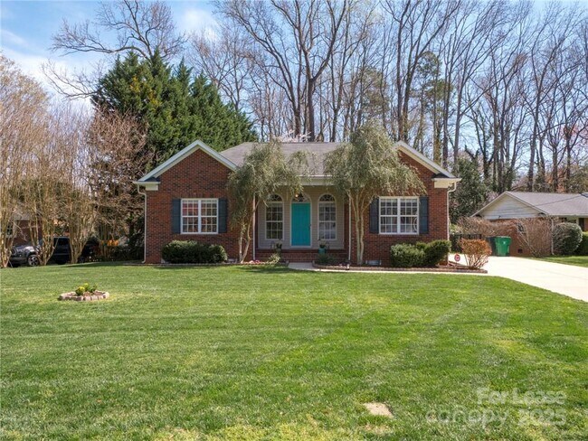 Foto del edificio - 5725 Brookhaven Rd