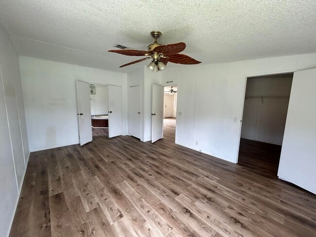 Building Photo - 3960 Millside Rd