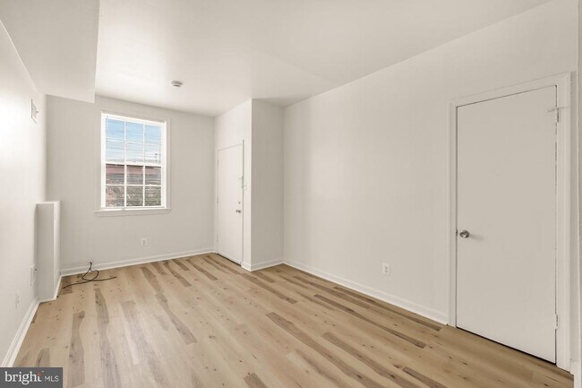 Foto del edificio - 1102 K St SE